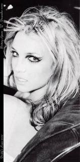 Britney Spears [499x1000] [110.11 kb]