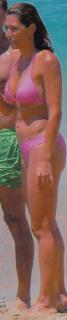Raquel Revuelta Armengou na Bikini [210x1000] [33.57 kb]