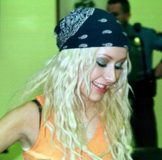 Christina Aguilera [1994x1971] [487.63 kb]