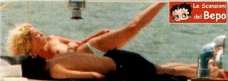 Alessia Marcuzzi dans Topless [535x192] [25.39 kb]