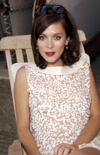 Anna Friel [1955x3000] [477.53 kb]