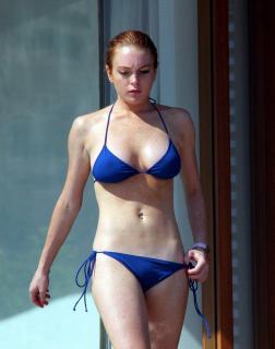 Lindsay Lohan [1389x1762] [215.19 kb]