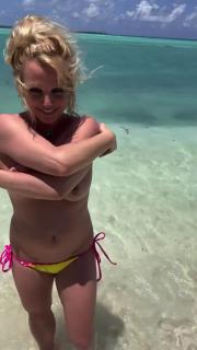 Britney Spears Desnuda [1080x1920] [210.67 kb]