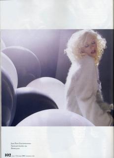 Christina Aguilera [1500x2074] [488.02 kb]