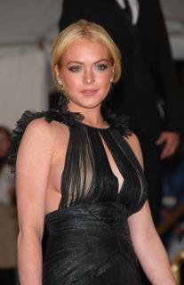 Lindsay Lohan [1600x2467] [385.57 kb]