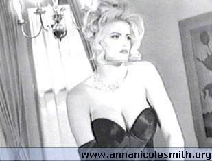 Anna Nicole Smith [309x235] [13.45 kb]