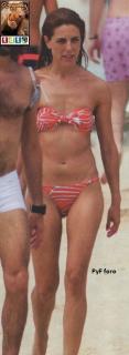 Raquel Sánchez Silva in Bikini [301x817] [74.97 kb]