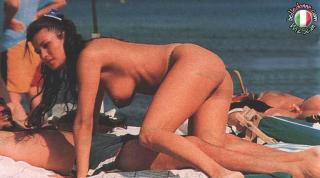 Manuela Arcuri in Topless [768x429] [46.13 kb]