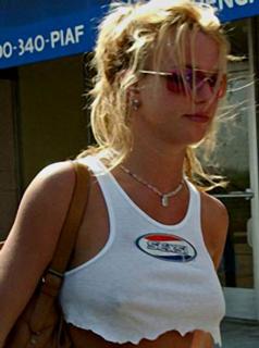 Britney Spears [640x860] [58.4 kb]