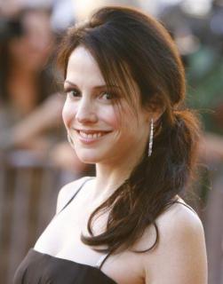 Mary-Louise Parker [433x550] [30.14 kb]