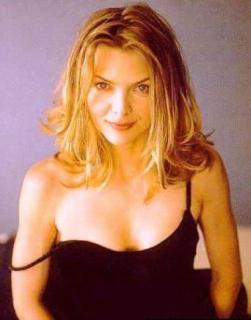 Michelle Pfeiffer [342x436] [21.17 kb]