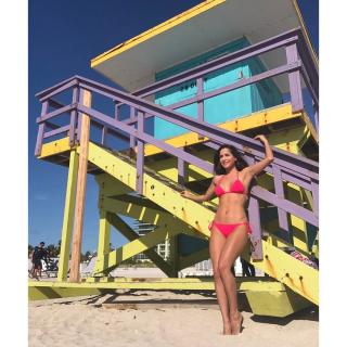 Carmen Villalobos in Bikini [1080x1080] [212.86 kb]