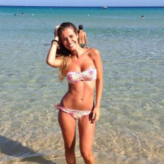 Eleonora Boi in Bikini [612x612] [89.06 kb]