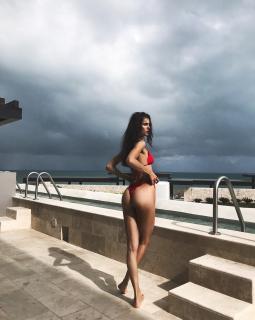 Blanca Padilla na Bikini [1080x1352] [257.01 kb]