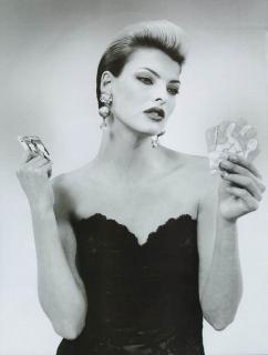 Linda Evangelista [581x768] [40.51 kb]