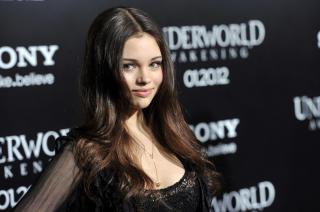 India Eisley [2048x1363] [377.75 kb]