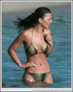 Alessia Mancini in Bikini [813x1024] [123.67 kb]