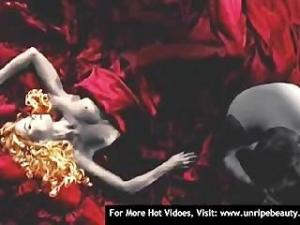 Video Jaime King In Sin City - Part 02