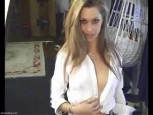 Video Jessica Jane Clement Stripping And Teasing