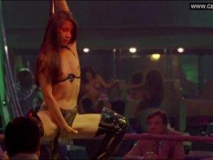 Video Lucy Liu - Topless Striptease - City Of Industry (1997)