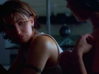 Video Gina Gershon &amp; Jennifer Tilly - Bound